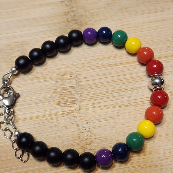Hand Crafted LGBTQ+ Beaded Bracelet Rainbow Pride Red Orange Yellow Green Blue - Picture 1 of 6